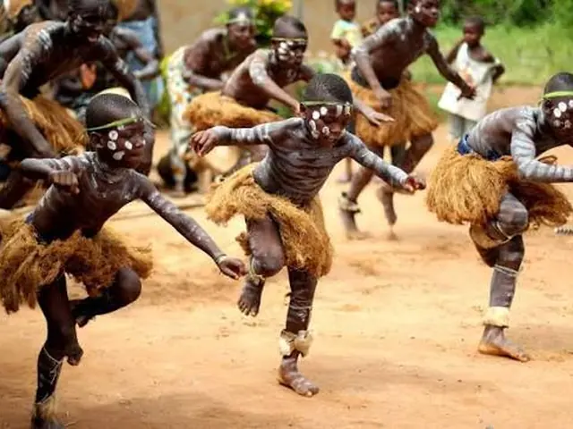 Danse traditionnelle bété à Daloa
